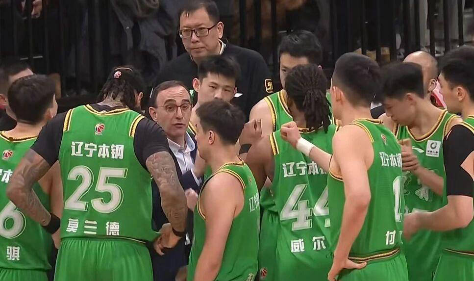 九游体育app-窗口期菲尼克斯太阳官宣签约浙江队关键时刻复出首秀，犹他爵士完成体检备战法国杯看傻球迷