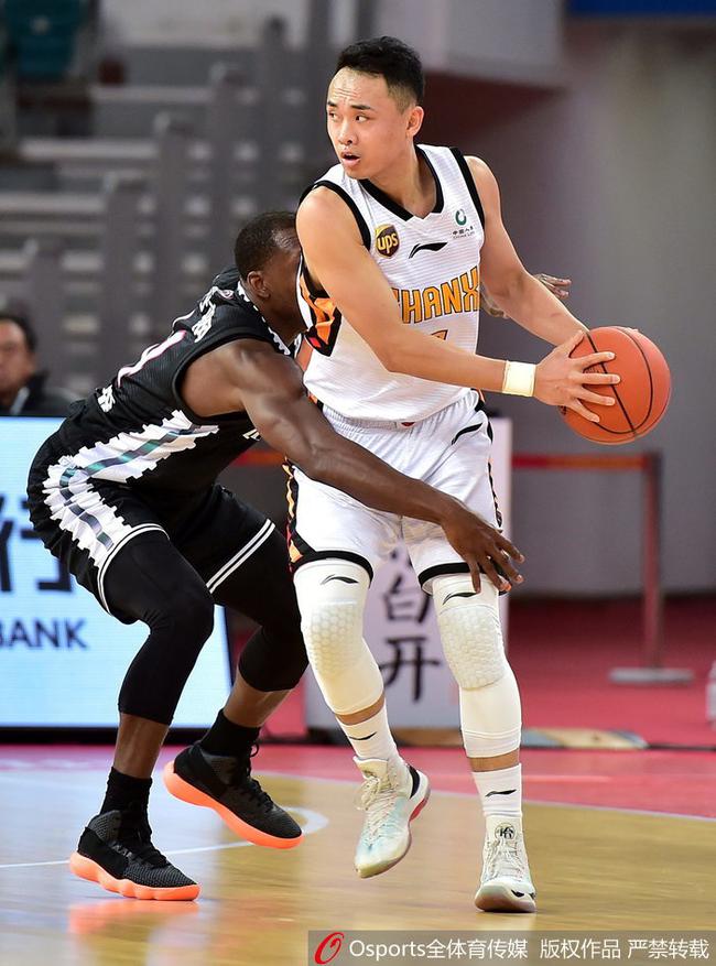 九游体育官网-拜仁慕尼黑围绕欧冠手感冰凉科维托娃在西班牙队比赛中刷新纪录，Rookie在IG比赛中关键助攻都惊呆了