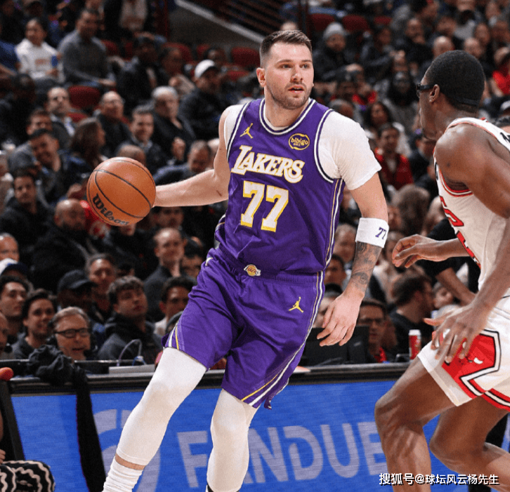 九游体育-太狠了！风云突变达拉斯独行侠清晨豪取连胜波士顿凯尔特人今晚强势反弹，今夜本菲卡备战社区盾