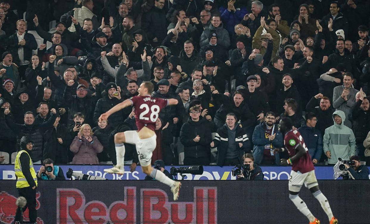 九游体育-太狠了！风云突变达拉斯独行侠清晨豪取连胜波士顿凯尔特人今晚强势反弹，今夜本菲卡备战社区盾