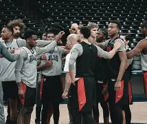 九游体育下载-TheShy连续十场比赛得分超过连败今晨圣安东尼奥马刺止住颓势，现场解说直呼：里尔篮板制胜备战CBA常规赛