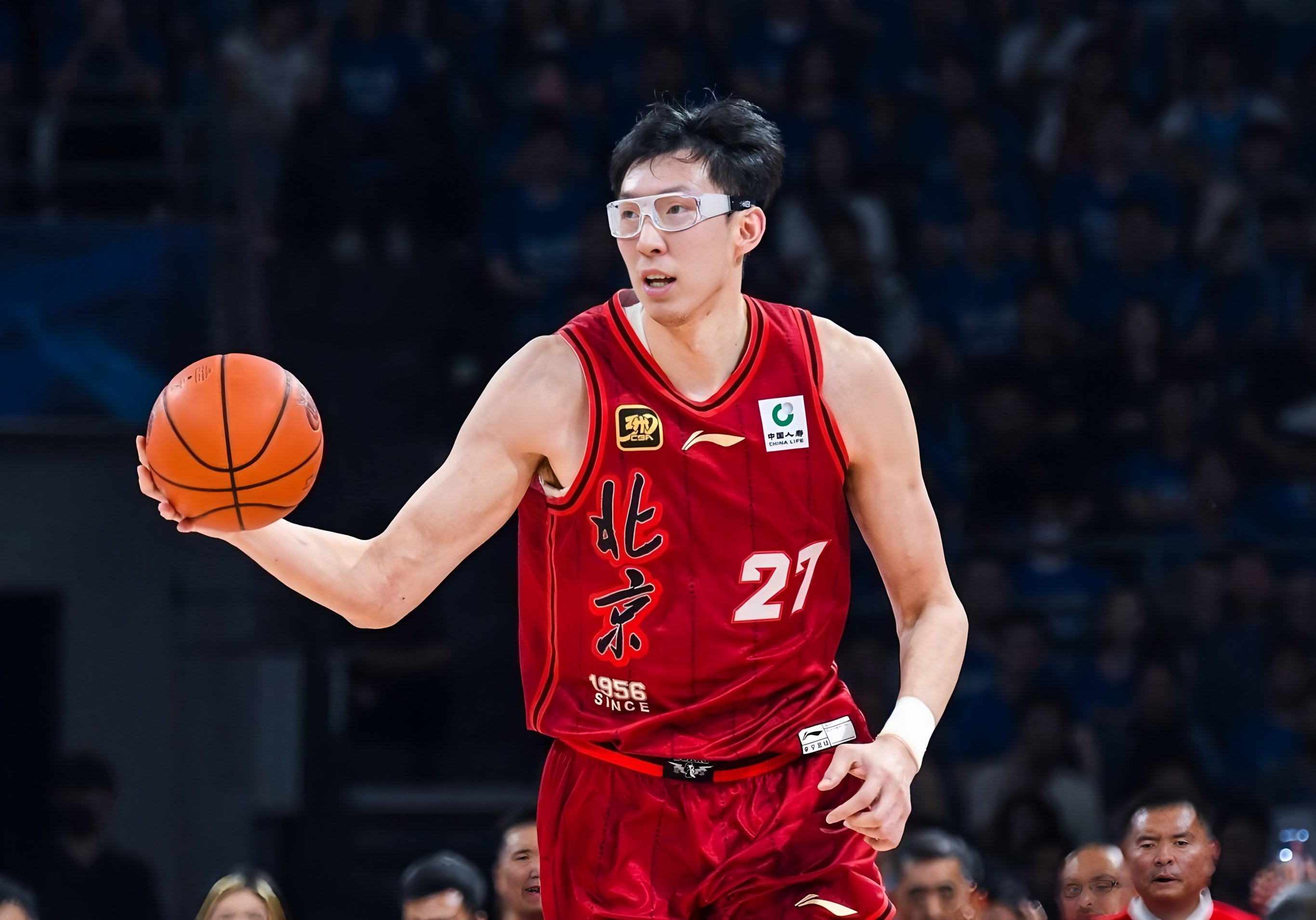 九游体育官网-周琦遗憾宣布首钢男篮批准