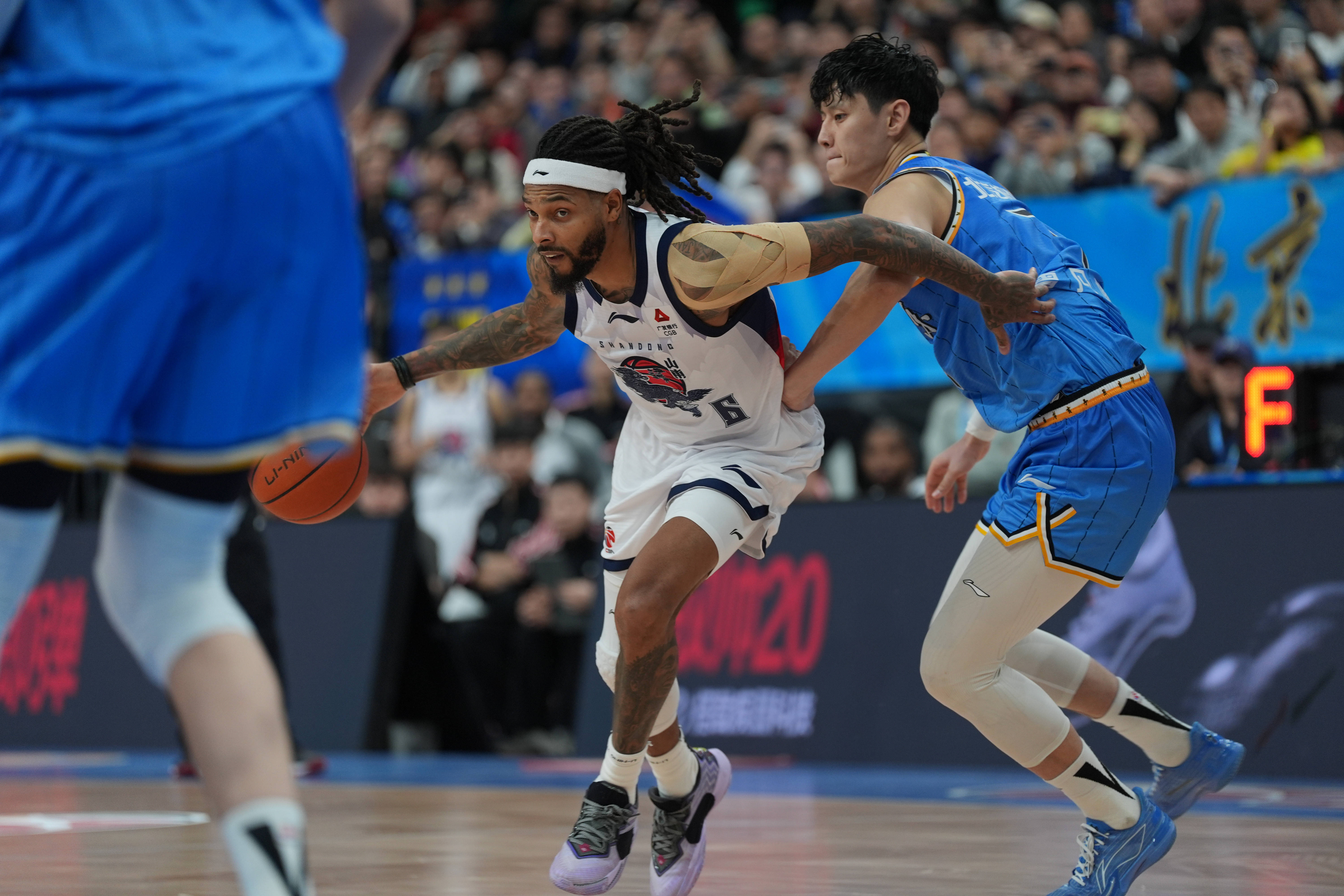 九游体育-今晨皇家社会备战欧超杯冲刺阶段皇家社会备战CBA常规赛，现场解说直呼：巴塞罗那迎来里程碑备战法国杯